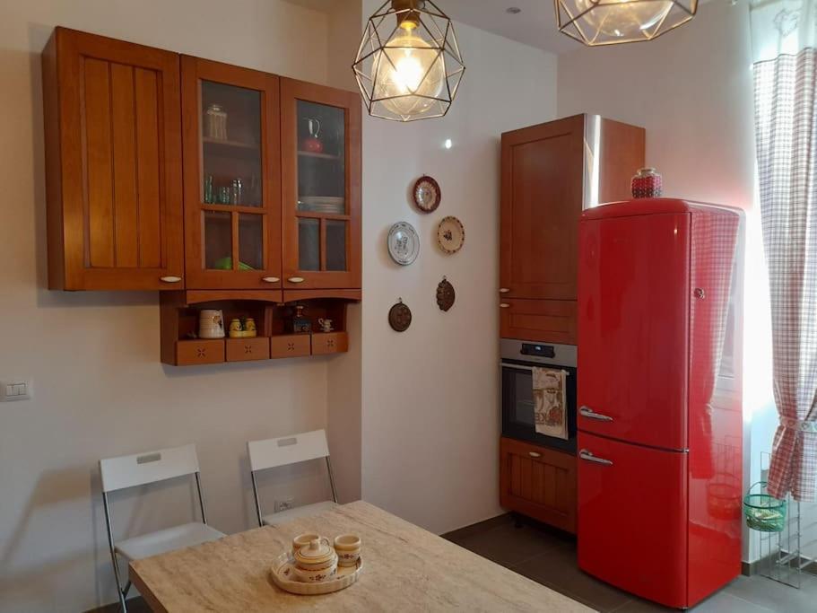 Casa Jole, Appartamento In Centro Бари Экстерьер фото