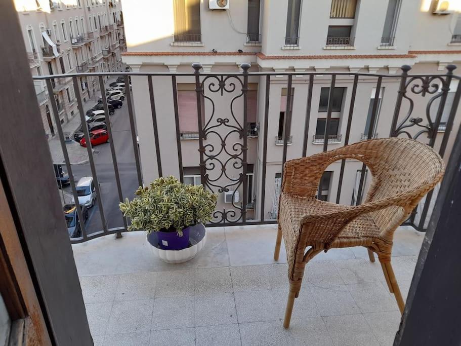 Casa Jole, Appartamento In Centro Бари Экстерьер фото